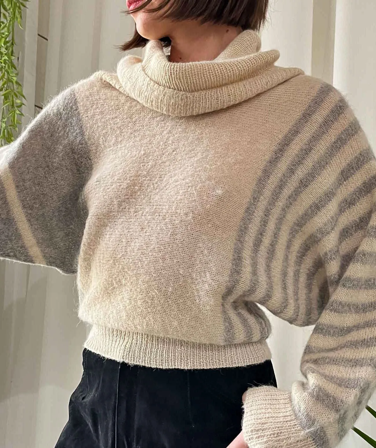 80s Alpaca Sweater | XS-M