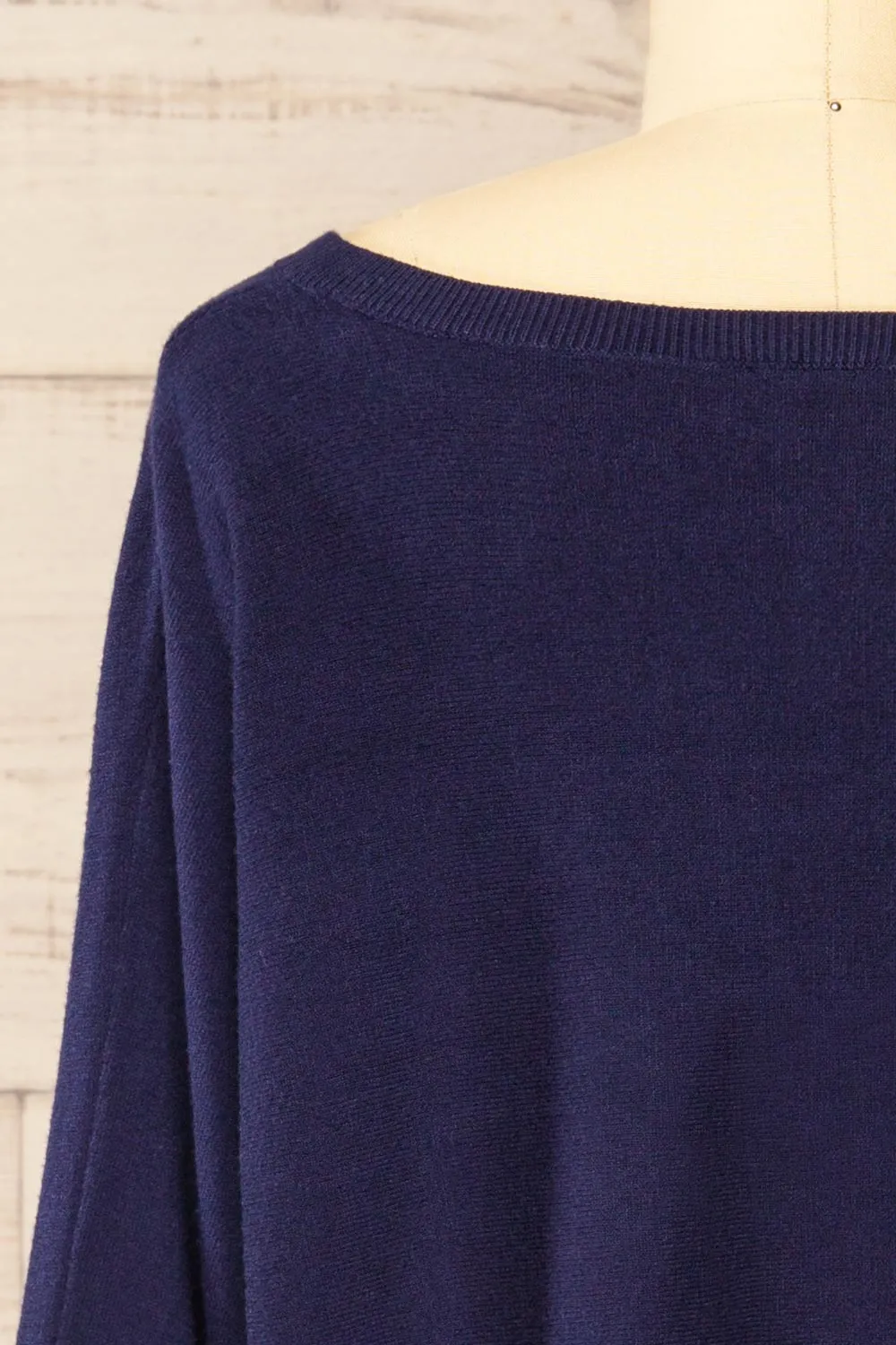 Ingleton Navy | V-Neck Crop Sweater